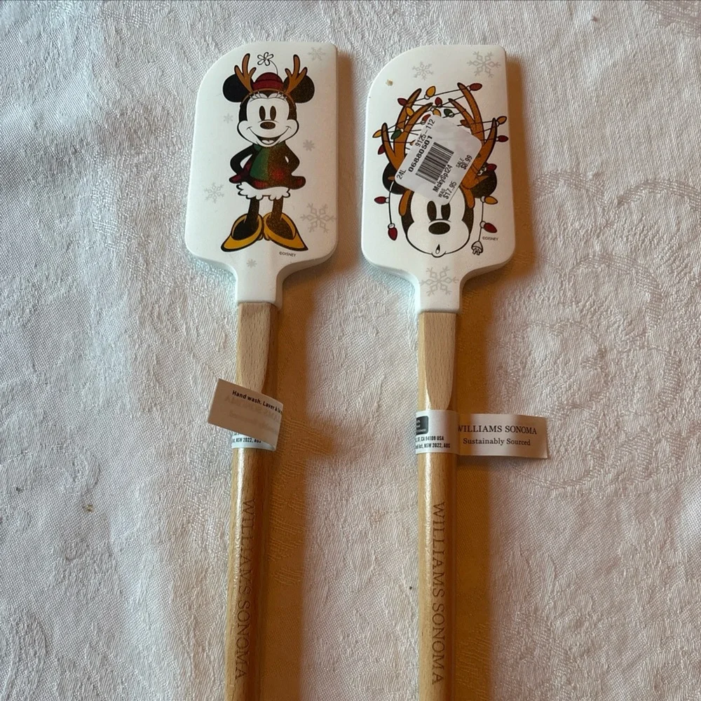 Williams Sonoma Mickey / Minnie Mouse Holiday Spatula Set of 2